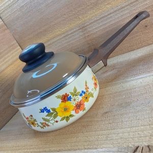 Vintage JMP "Sweet Flowers" Sauce Pan & Lid 1.5 Qt Enamelware Cookware Retro